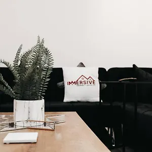 https://stunning-centre-of-the-city-studio.yorkshirehotels.net