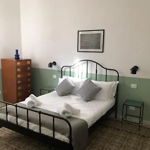 Apartment Caves, Bari